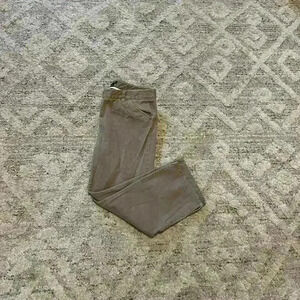 J. Crew Capris Khaki Pants Size 6 Classic Fit